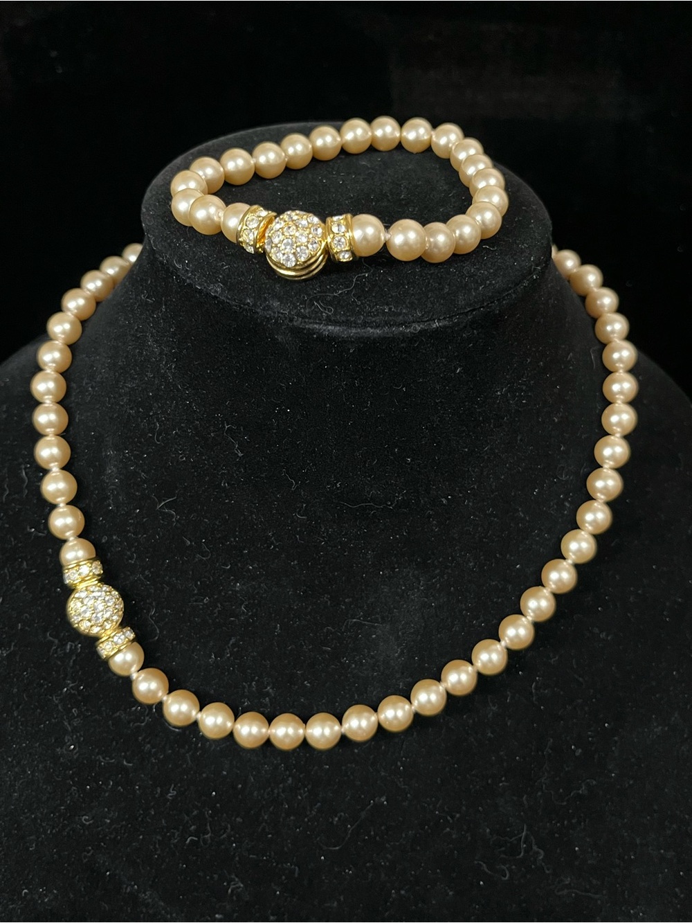 Vintage Nolan Miller Faux Pearl Necklace & Bracelet Set 1820